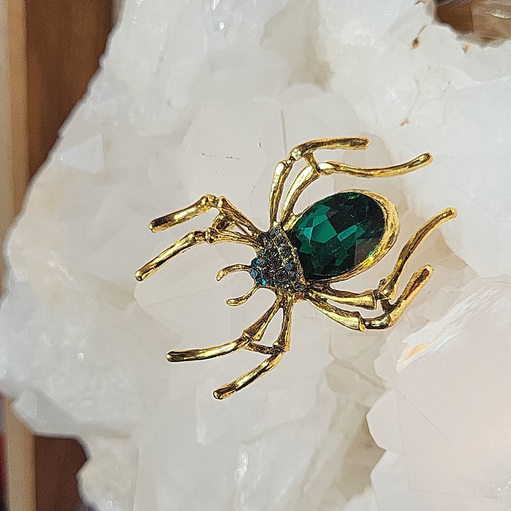 Brand new goldtone XL spider brooch